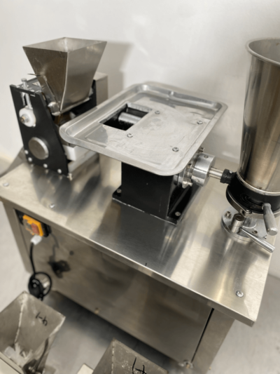 MÁQUINA FORMADORA DE PASTÉIS E SALGADOS FRITOS E ASSADOS - Image 5