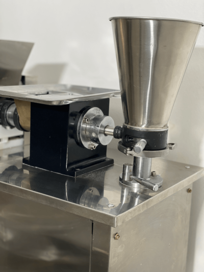 MÁQUINA FORMADORA DE PASTÉIS E SALGADOS FRITOS E ASSADOS - Image 3